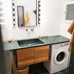 Lilly's Calm Souterrain With Garden